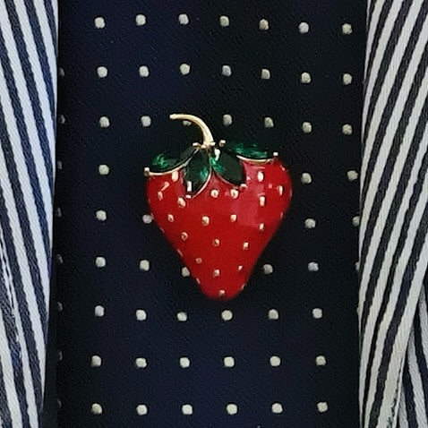 STRAWBERRY BROOCH