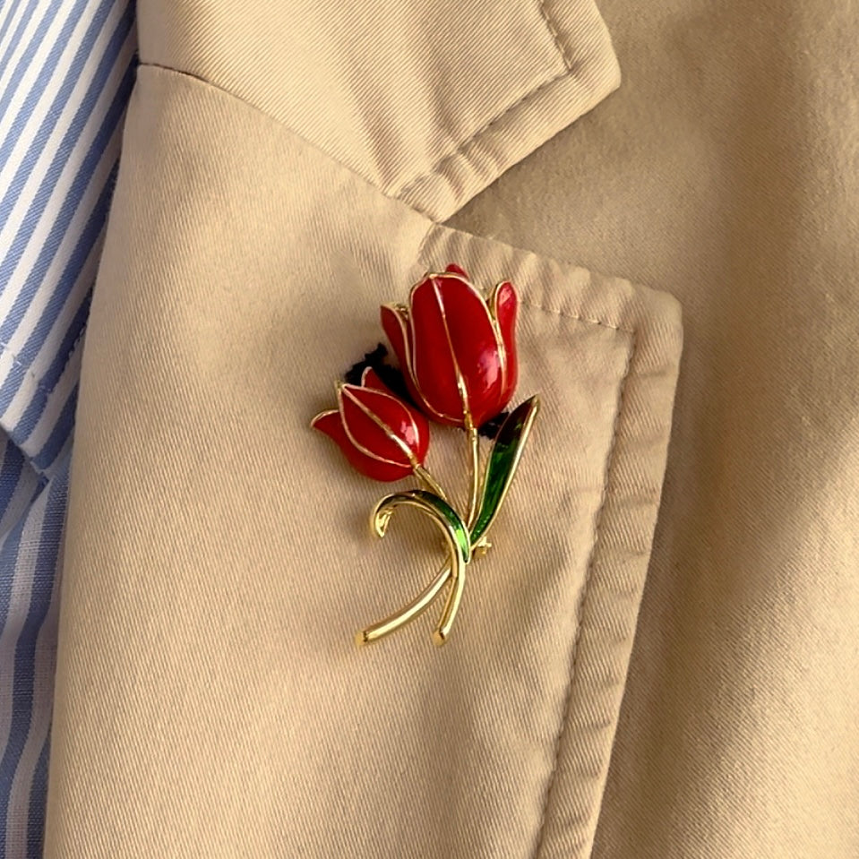TULIP BROOCH