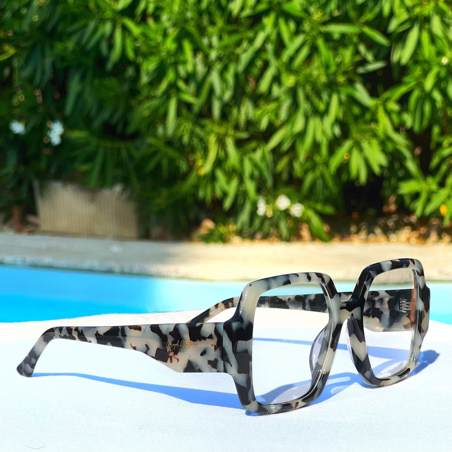 EYEWEAR MAXIM