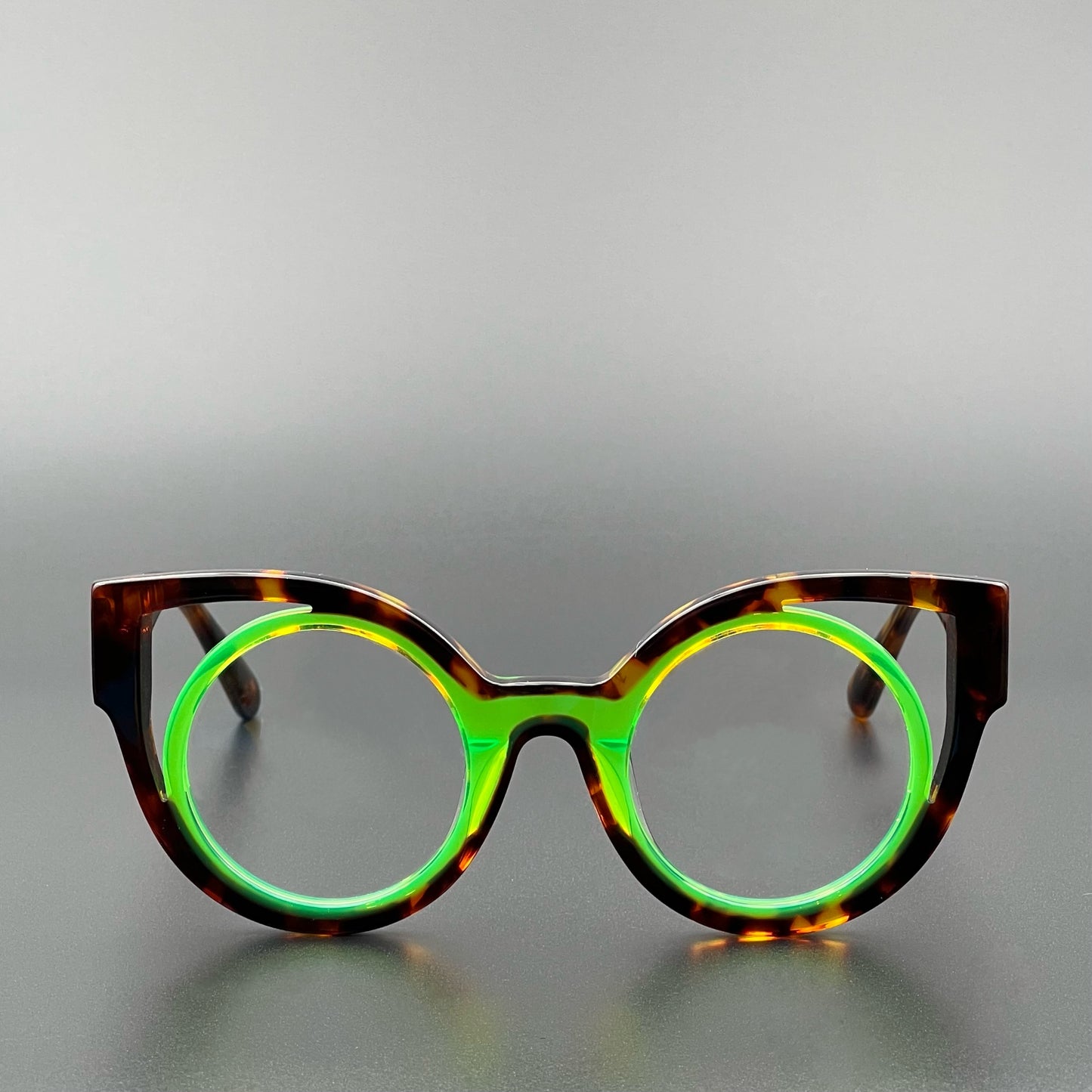 EYEWEAR