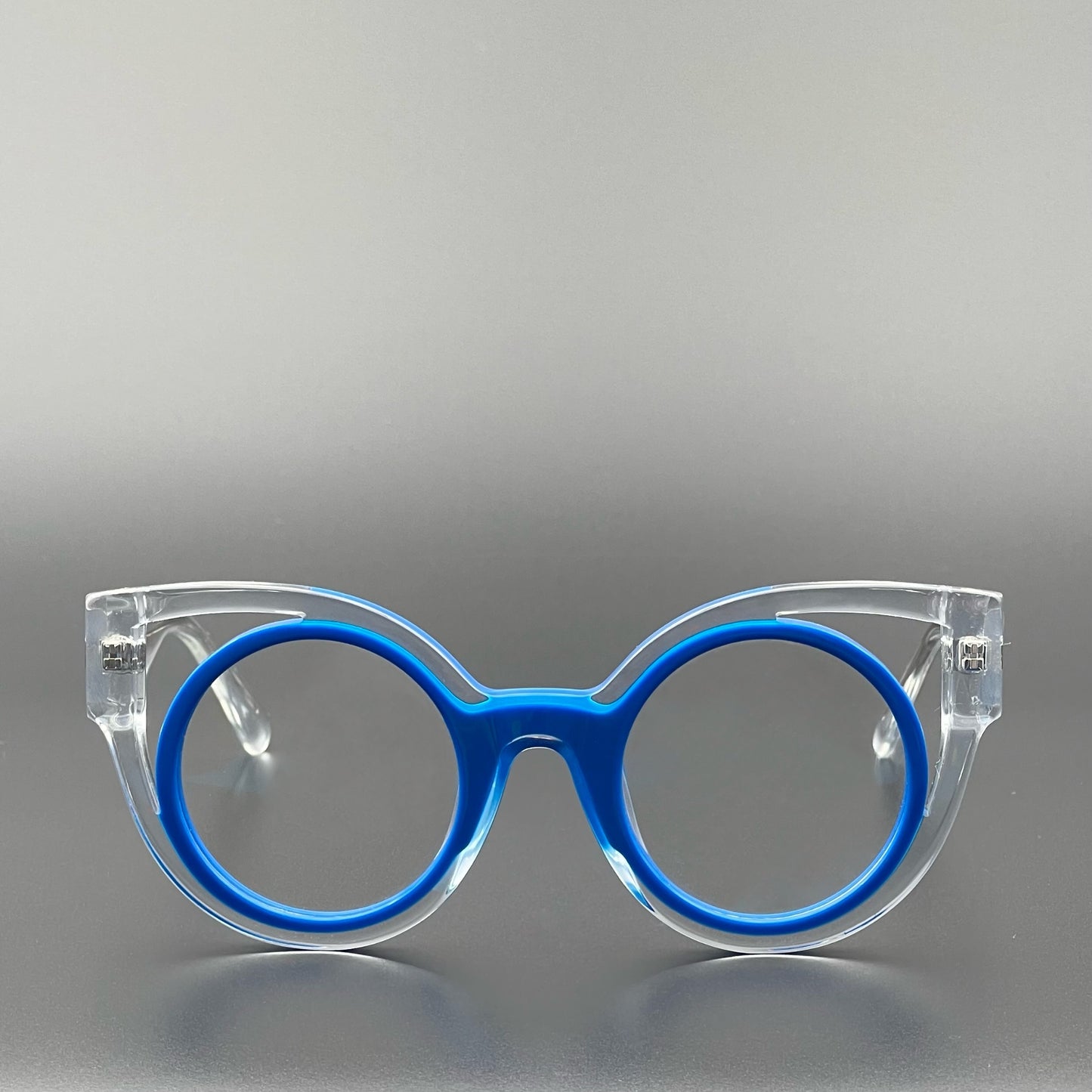 EYEWEAR